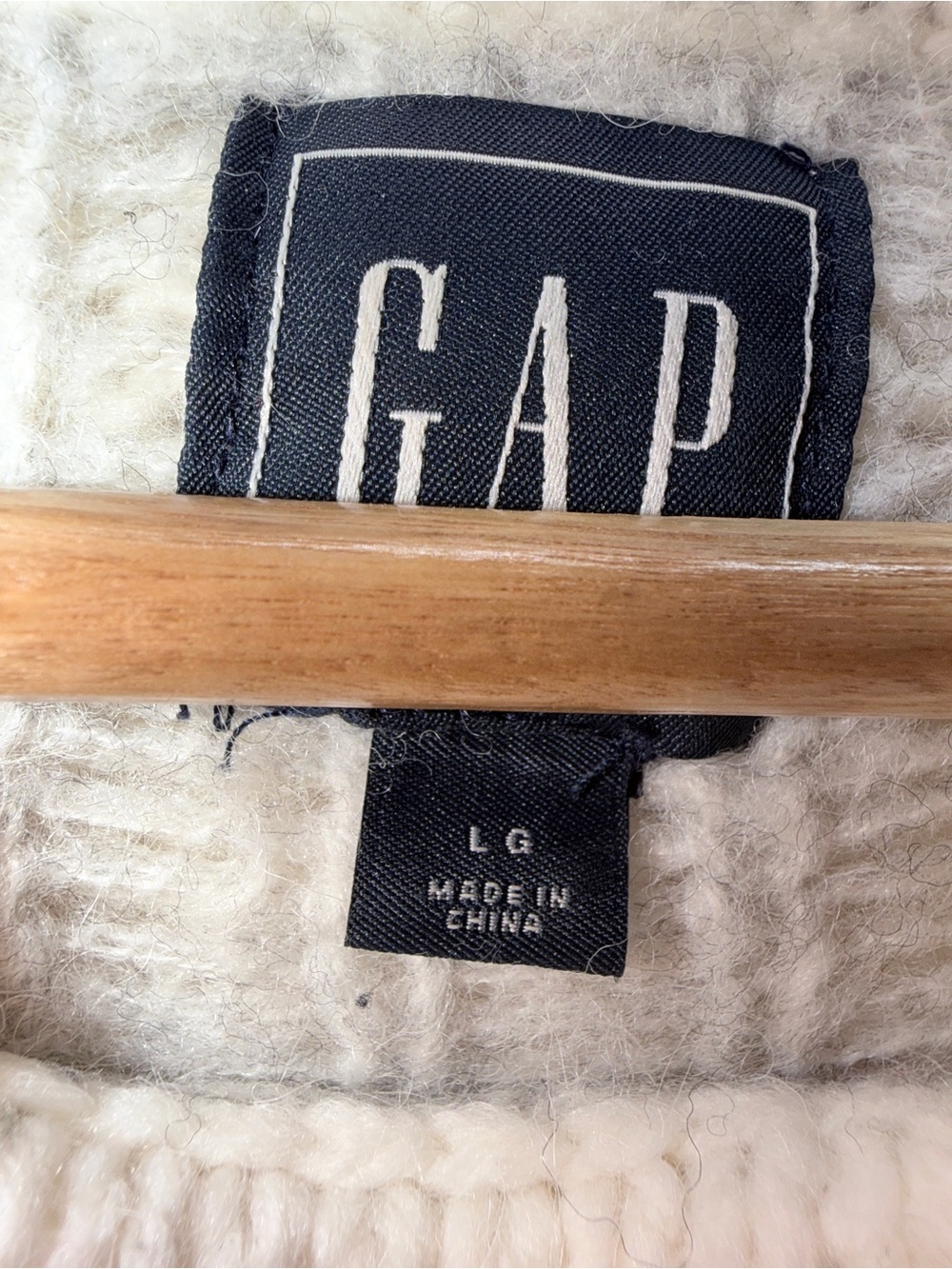 29% Wool 5% Alpaca GAP Cream Sweater with Pink Fair Isle Pattern 💝 - Picture 5 of 6